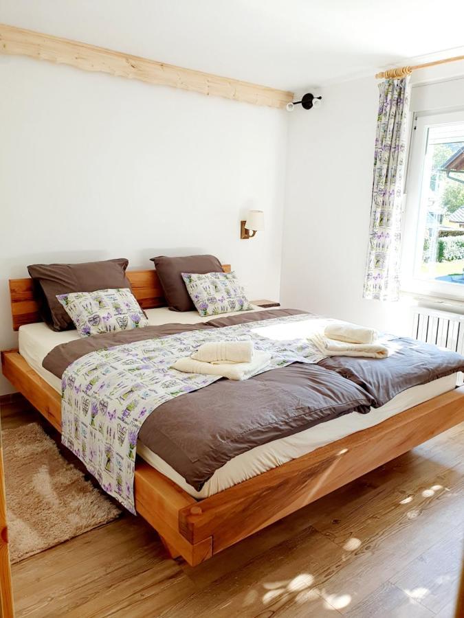 Honey Apartments Zirovnica Exterior photo